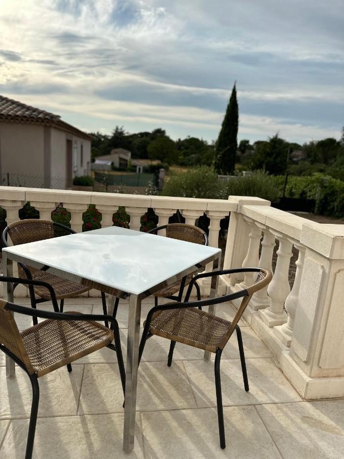 La Villa Du Rayol Saint Maximin Exteriör bild